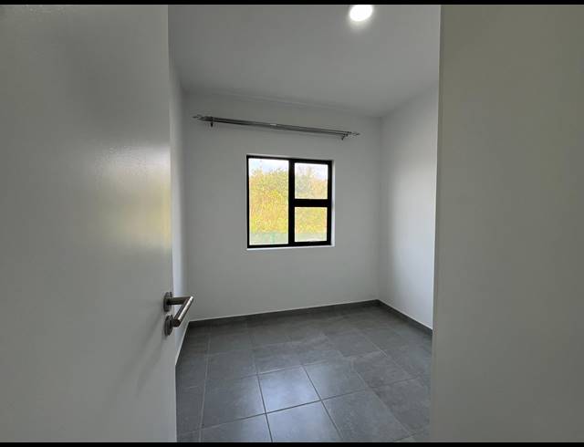 2 BEDROOM APARTMENT TO LET IN SHEFFIELD BEACH